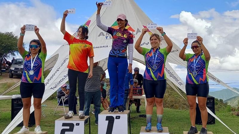 El MTB desafía la cuesta en Minas Capillitas