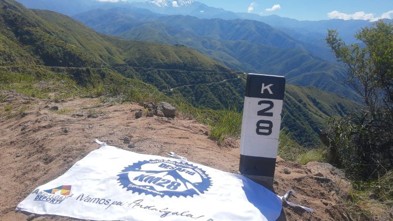 El MTB desafía la cuesta en Minas Capillitas