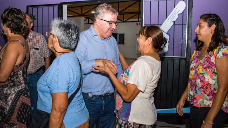 El Gobierno inauguró 4 nuevos SUM en centros vecinales de la Capital