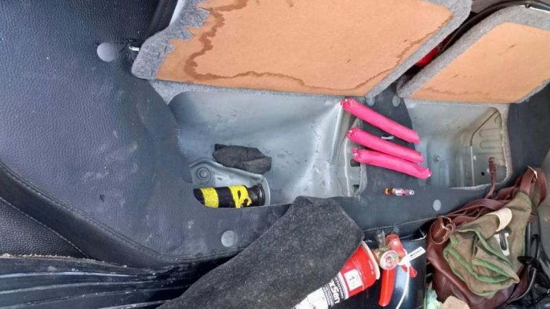 Detienen a cuatro personas que trasladaban explosivos en una camioneta