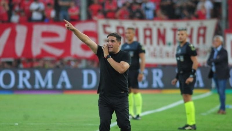 Stillitano dejó de ser DT de Independiente