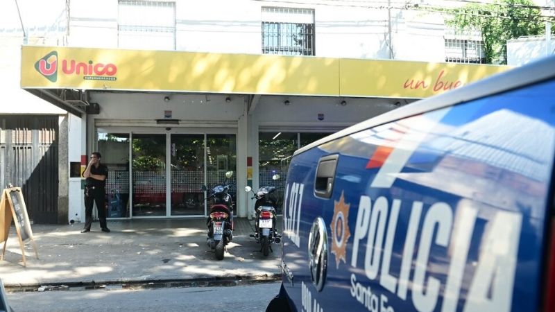 Amenaza narco a Messi, en balacera a supermercado