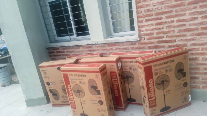 Llegaron los ventiladores para la Escuela de Valle Chico