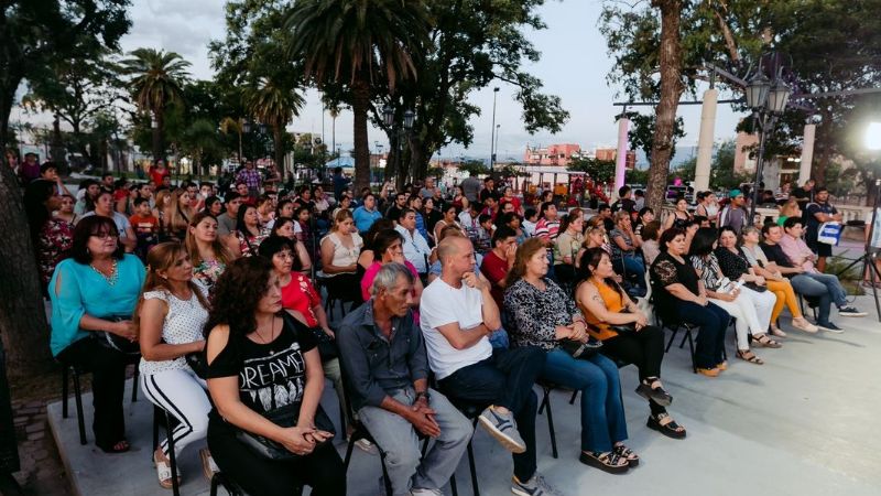 Entrega de Escrituras Sociales para más familias de la ciudad