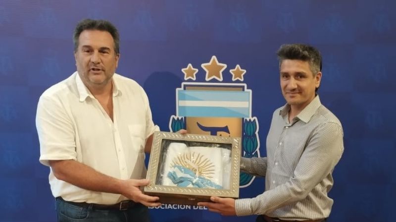 Chacón presentó el próximo Congreso de FAPED en Catamarca
