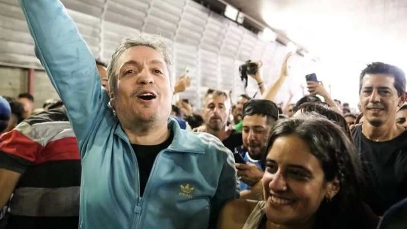 “Si alguien se enoja vamos a elecciones y la sociedad define”