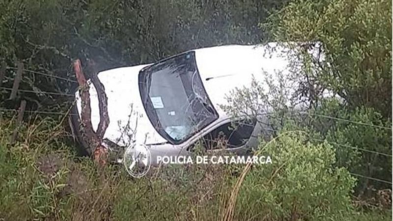 Volcó un vehículo de Andreani en Ancasti