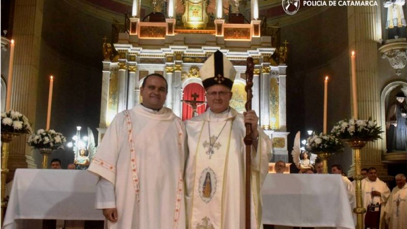 Inédito: Un cabo de la policía fue ordenado diácono y pronto como sacerdote