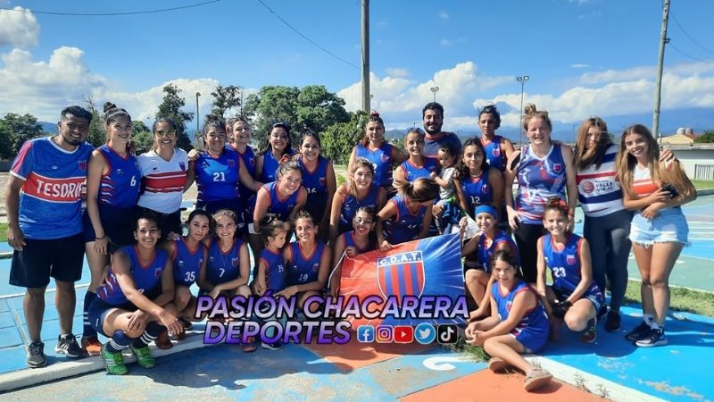 “Alemanas” y “Leonas”, campeonas del NOA en Hockey