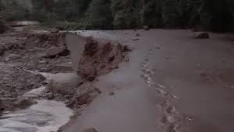 Desbordó el río Cochuna y cortó el tránsito por ruta nacional 65