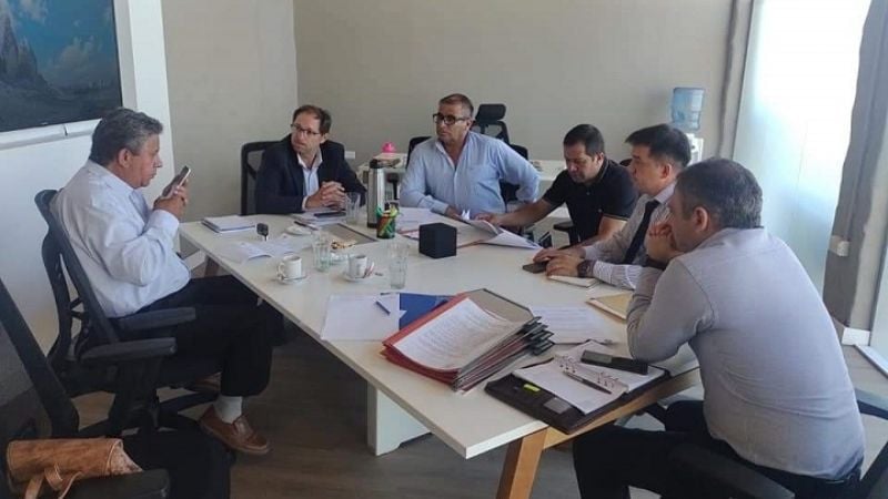 Gómez se reunió con Miranda por el conflicto en una escuela