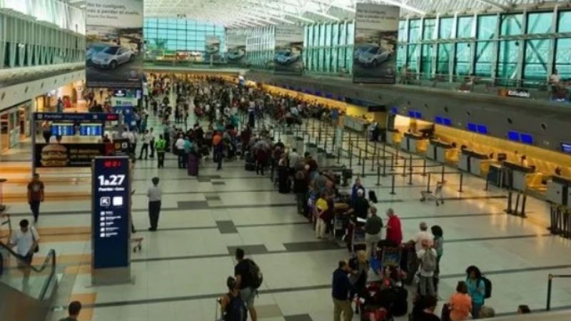 Semana Santa: se suspendió el paro nacional de aviación tras reunión clave