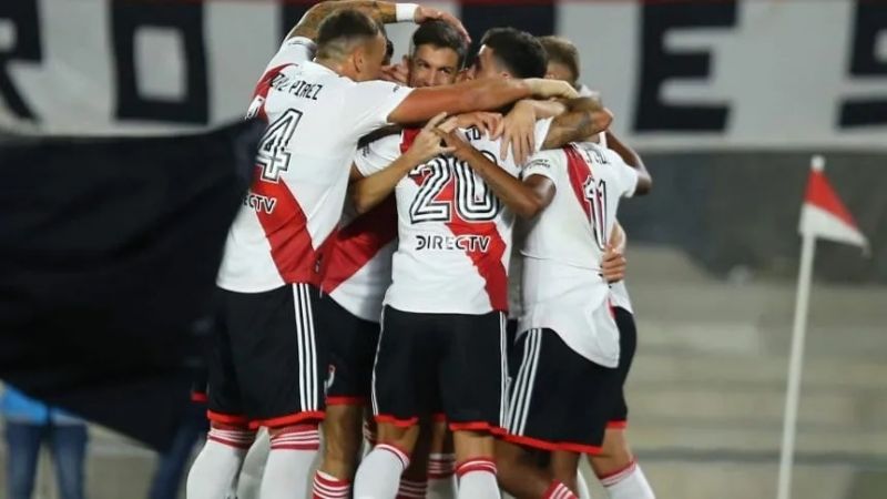 River festejó ante Unión y se afianza arriba