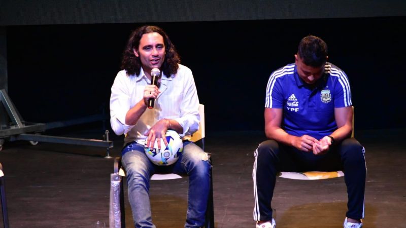 Emotiva presentación de Juan Pablo Sorín en Catamarca