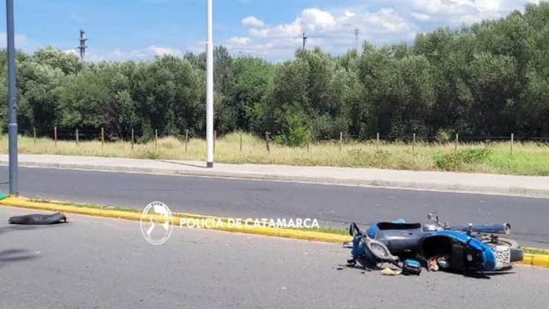 Accidente fatal: perdió la vida al chocar contra un poste de luz