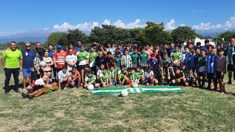 San Martín puso en marcha sus divisiones formativas