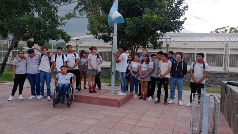 Inicio de clases en las escuelas secundarias comunes de la provincia