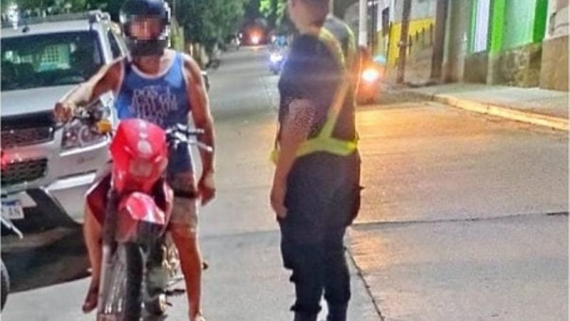 Secuestran motos en Pomán