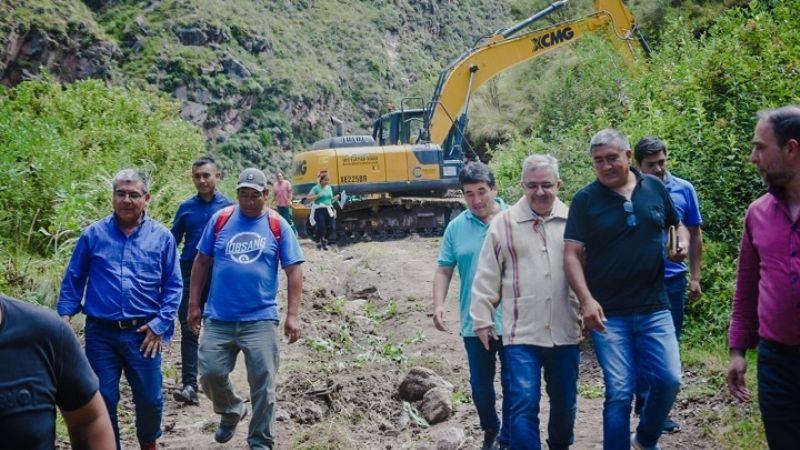 Jalil recorrió obras de infraestructura vial en el Norte de Belén