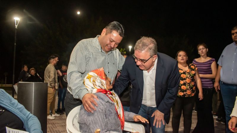 En Hualfín, Raúl participó de actividades por   el Día de la Mujer e inauguró la plaza “El Encuentro”