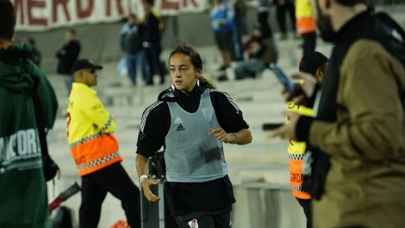 River es líder porque jugó con “12” frente a Unión