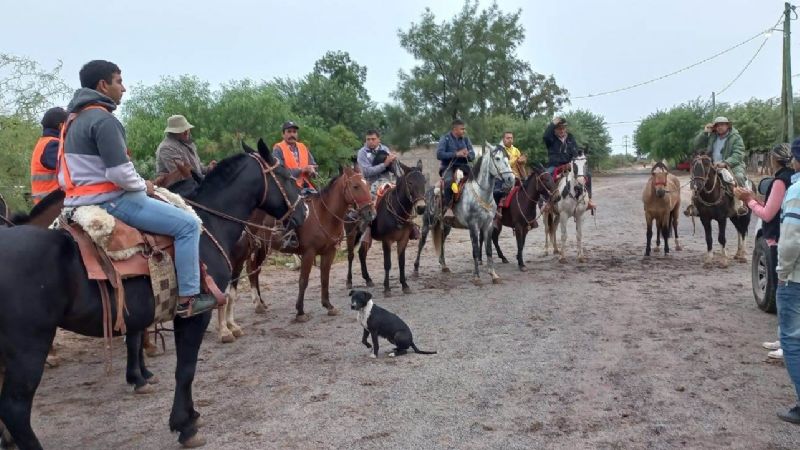 Jinetes de La Paz cabalgan para honrar a La Virgen del Valle
