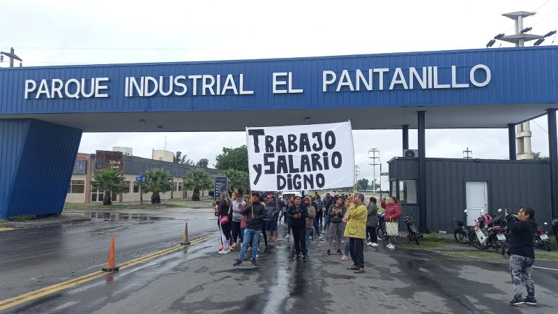 Manifestación en El Pantanillo por trabajo