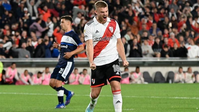River goleó y se consolida líder de la Liga Profesional