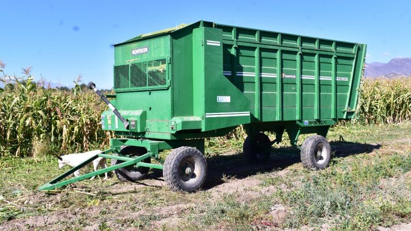 Capacitan a productores de maíz