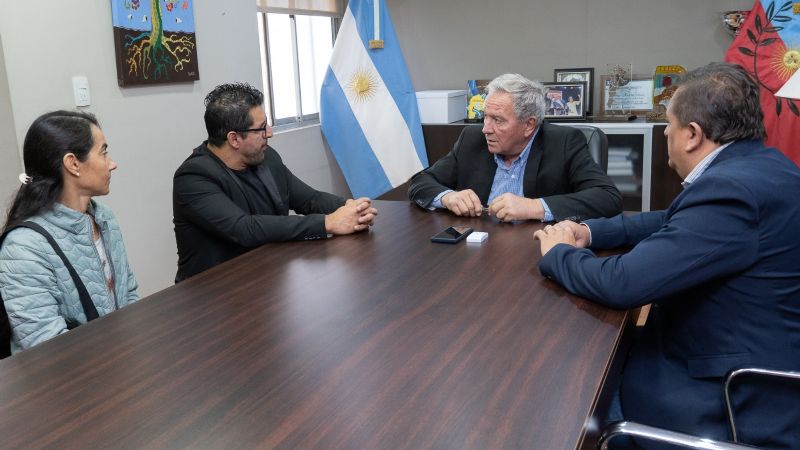 El medallista paraolímpico Alejandro Maldonado visitó la Vicegobernación