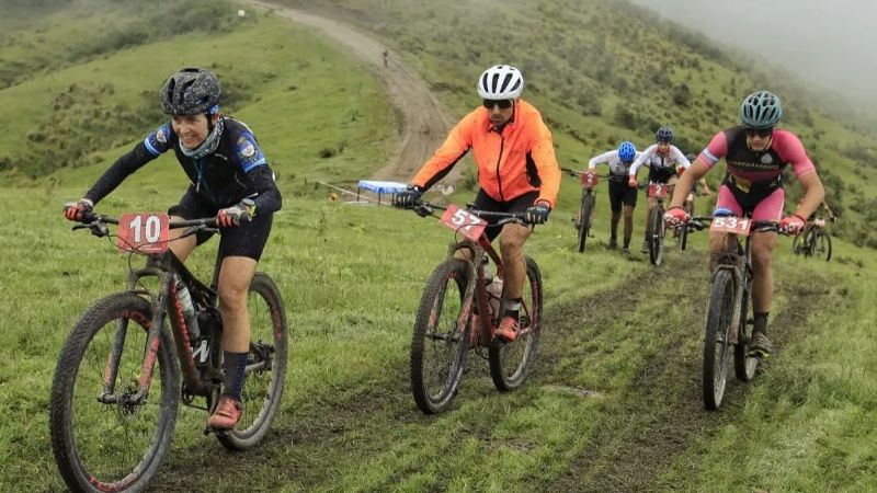 Dispositivo de seguridad competencia de ciclismo de montaña “Ultra Kondur MTB”
