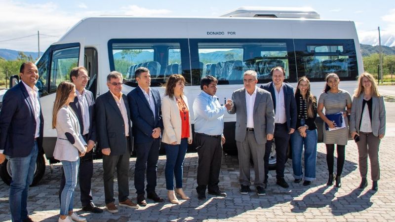 Antofagasta recibió un vehículo a través del Fideicomiso Salar del Hombre Muerto