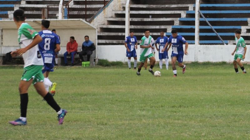 Defensores de Esquiú goleó 4-0 a Las Pirquitas