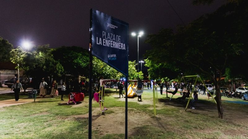 Gustavo inauguró las obras de la Plaza de la Enfermera y de la Plaza la Amistad