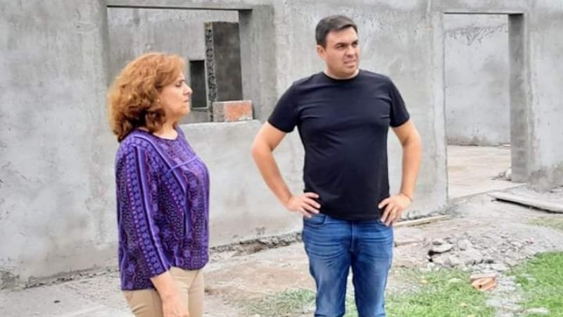 Barot recorrió los avances de obra en la Escuela N°325