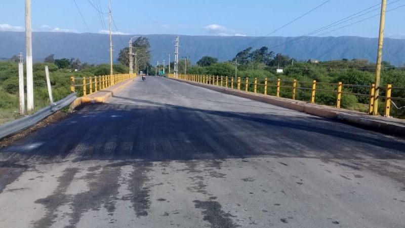 Advierten daños estructurales en el puente Sumalao-Capital