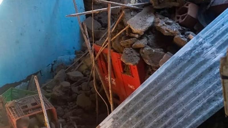 La Carrera: se cayó el techo de una vivienda