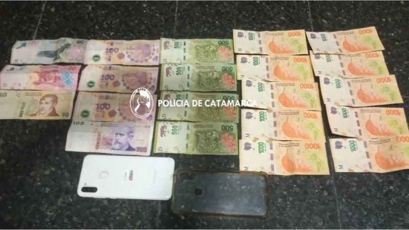 En un allanamiento la policía secuestró $400.000 robados