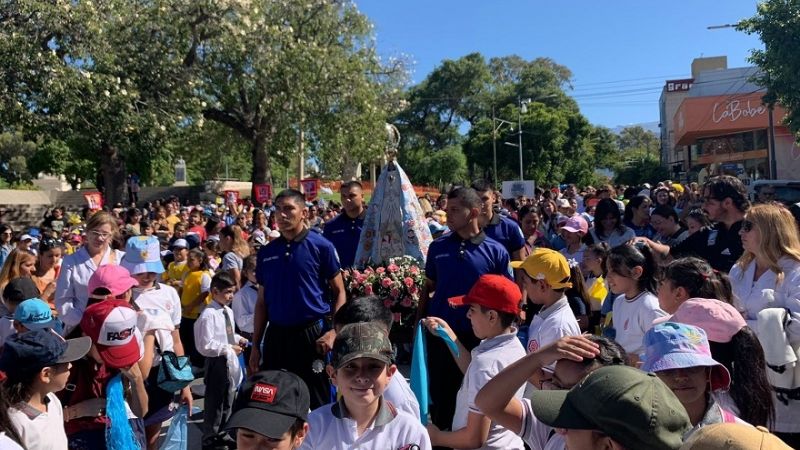 Cientos de niños participaron de  la 1° Peregrinación Mariana Infantil