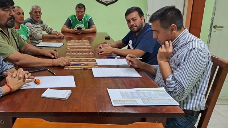 Acuerdo salarial para municipales de Pomán