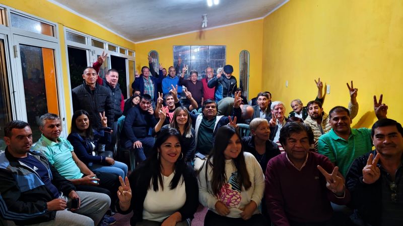 "Con dirigentes y militantes de Piedra Blanca"