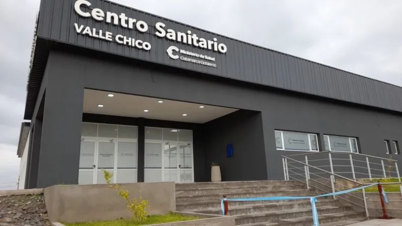 Chocó a un motociclista y se dio a la fuga