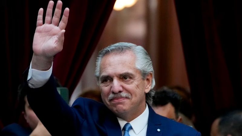 Reacciones del arco político tras la renuncia a la reelección de Fernández