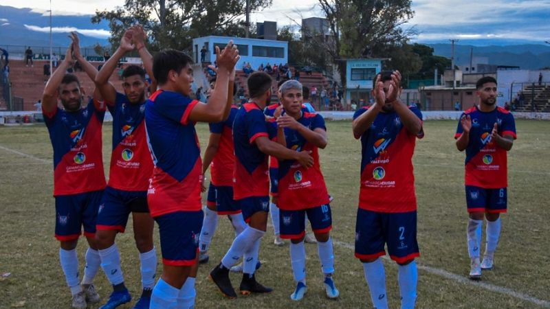 Primer triunfo “Santo”; hoy, Villa Cubas-Policial