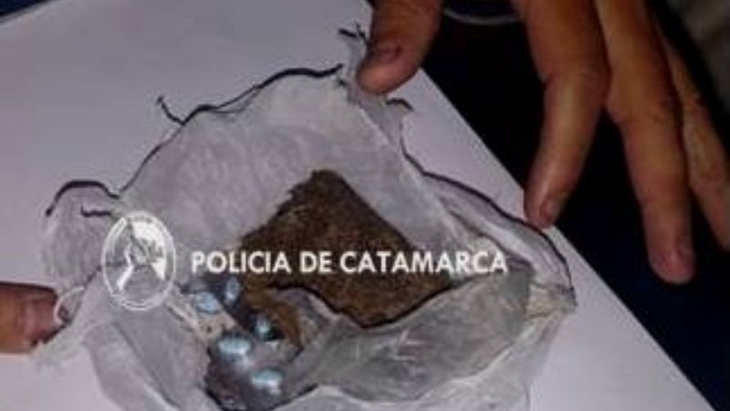 Ingresó a la casa de su ex y dejó droga