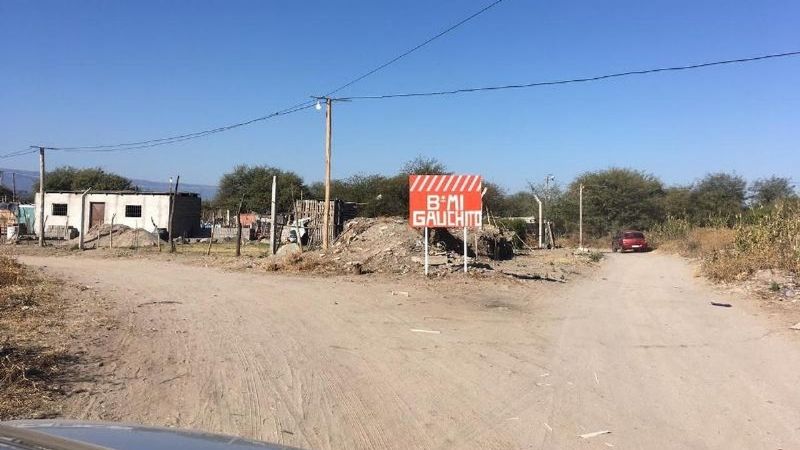 Vecinos reclaman falta de acceso a servicios