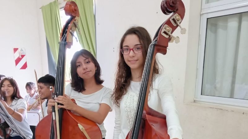 La Orquesta del Ministerio de Educación brindó un concierto didáctico para alumnos de Valle Chico