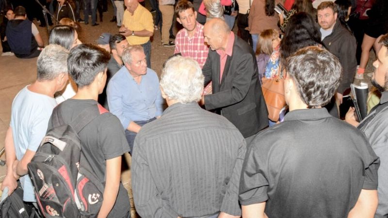 Dusso con el Movimiento de Bases de la Capital