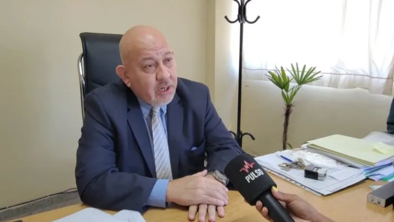 Tras el pedido de médicos, renunció el Director de la Maternidad