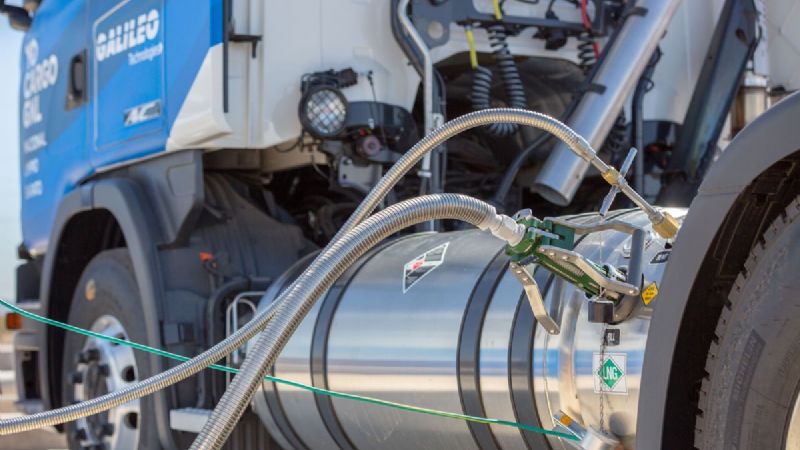 ENARGAS prorrogó el plazo de adecuación de estaciones de servicio para abastecer con GNV los vehículos